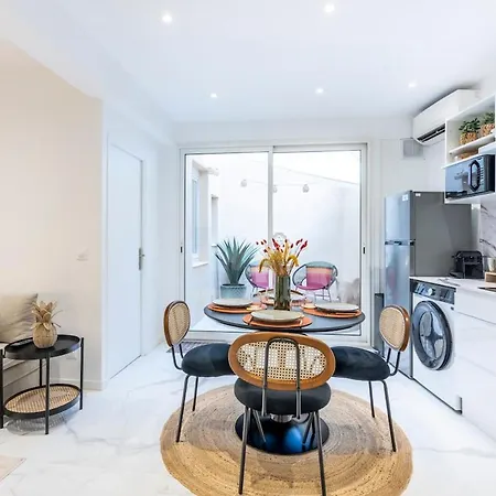 Apartment Esprit Chic - Elegant & Pres Du Palais *